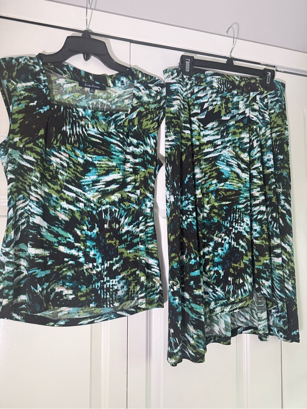 Evan-Picone Abstract Print 2-Piece Set Medium